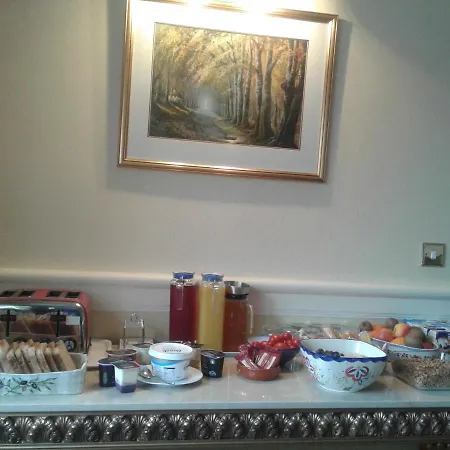 Devenish Bed & Breakfast 3*